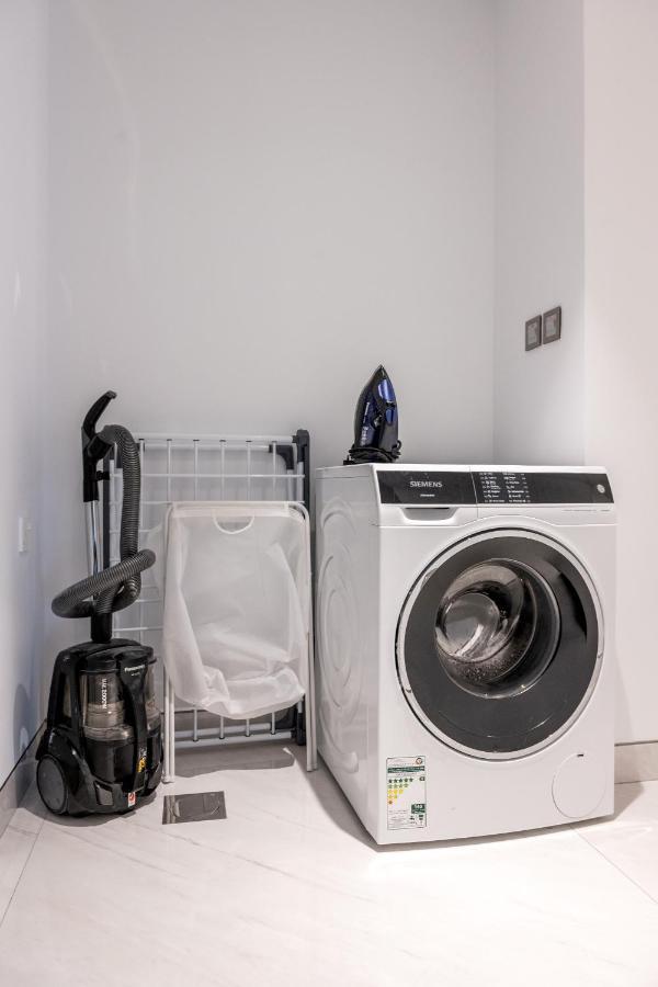 Spectacular 3 Bedroom Condo With Maids Room Facing The Dubai Eye Dış mekan fotoğraf
